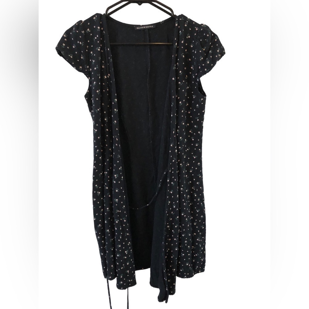 Brandy Melville 4 for 1 shipping‎ bundle!  Get 4 items for shipping as one.